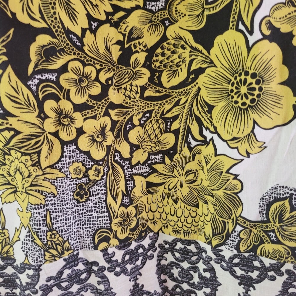 Beautiful print dress - Picture 5 of 6